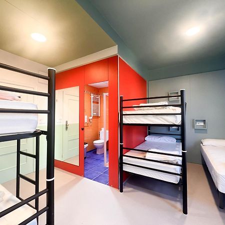 Loop Inn Hostel Сантьяго-де-Компостела Экстерьер фото
