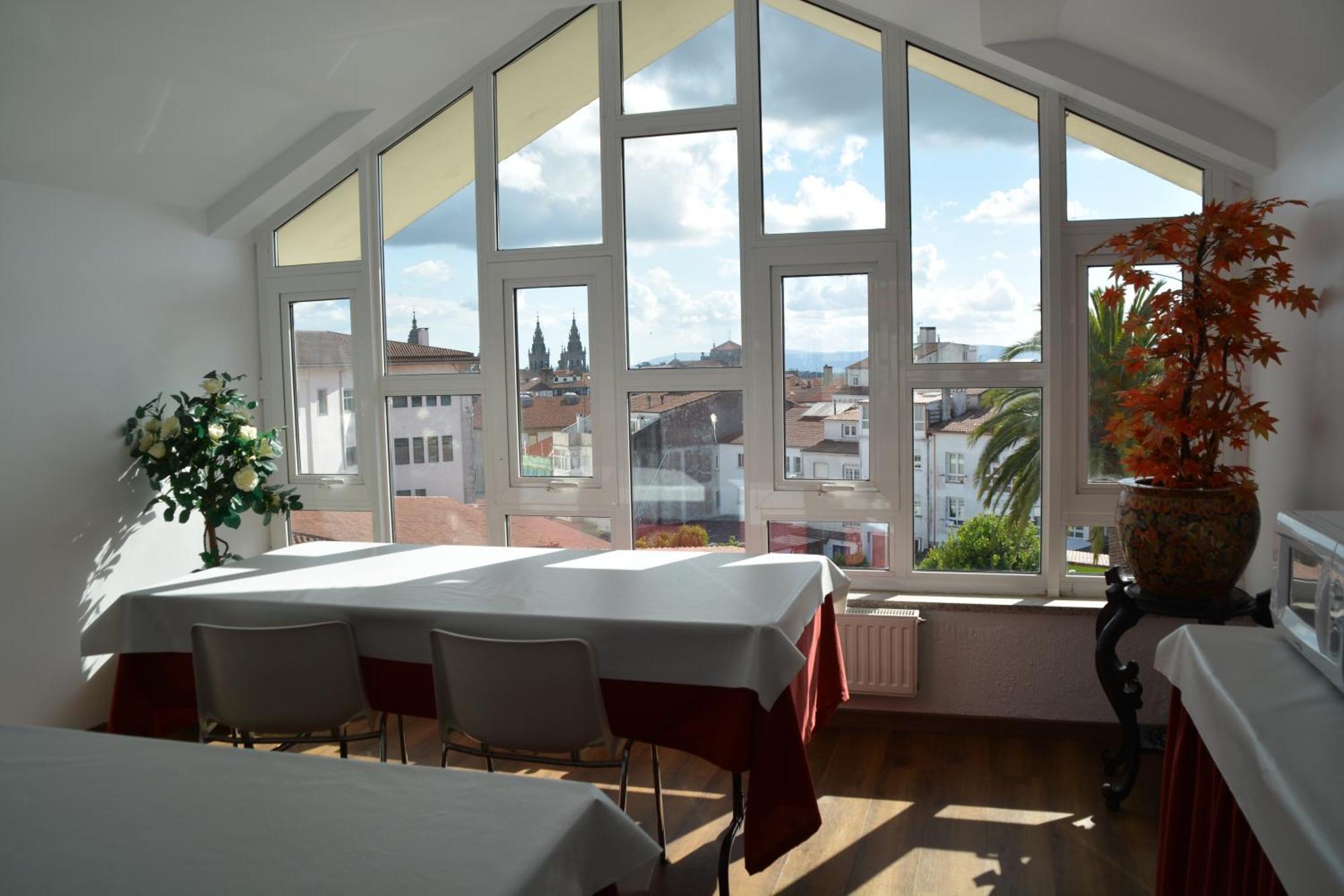 Loop Inn Hostel Сантьяго-де-Компостела Экстерьер фото