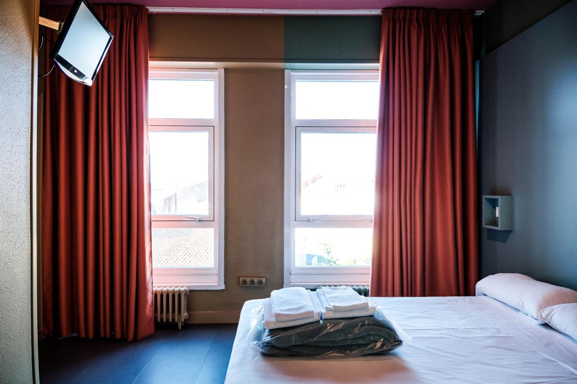 Loop Inn Hostel Сантьяго-де-Компостела Экстерьер фото