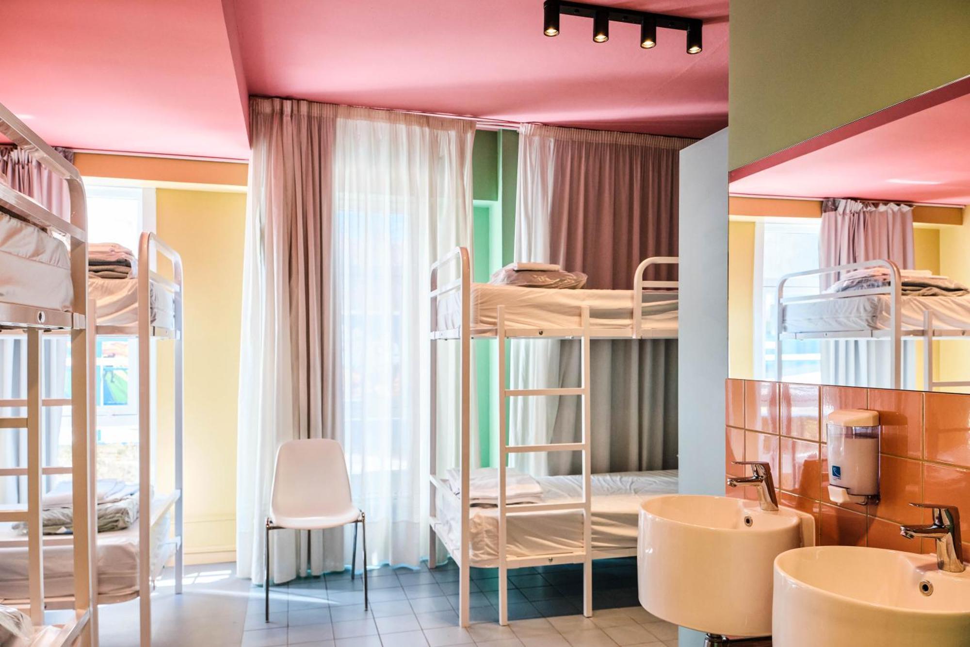 Loop Inn Hostel Сантьяго-де-Компостела Экстерьер фото