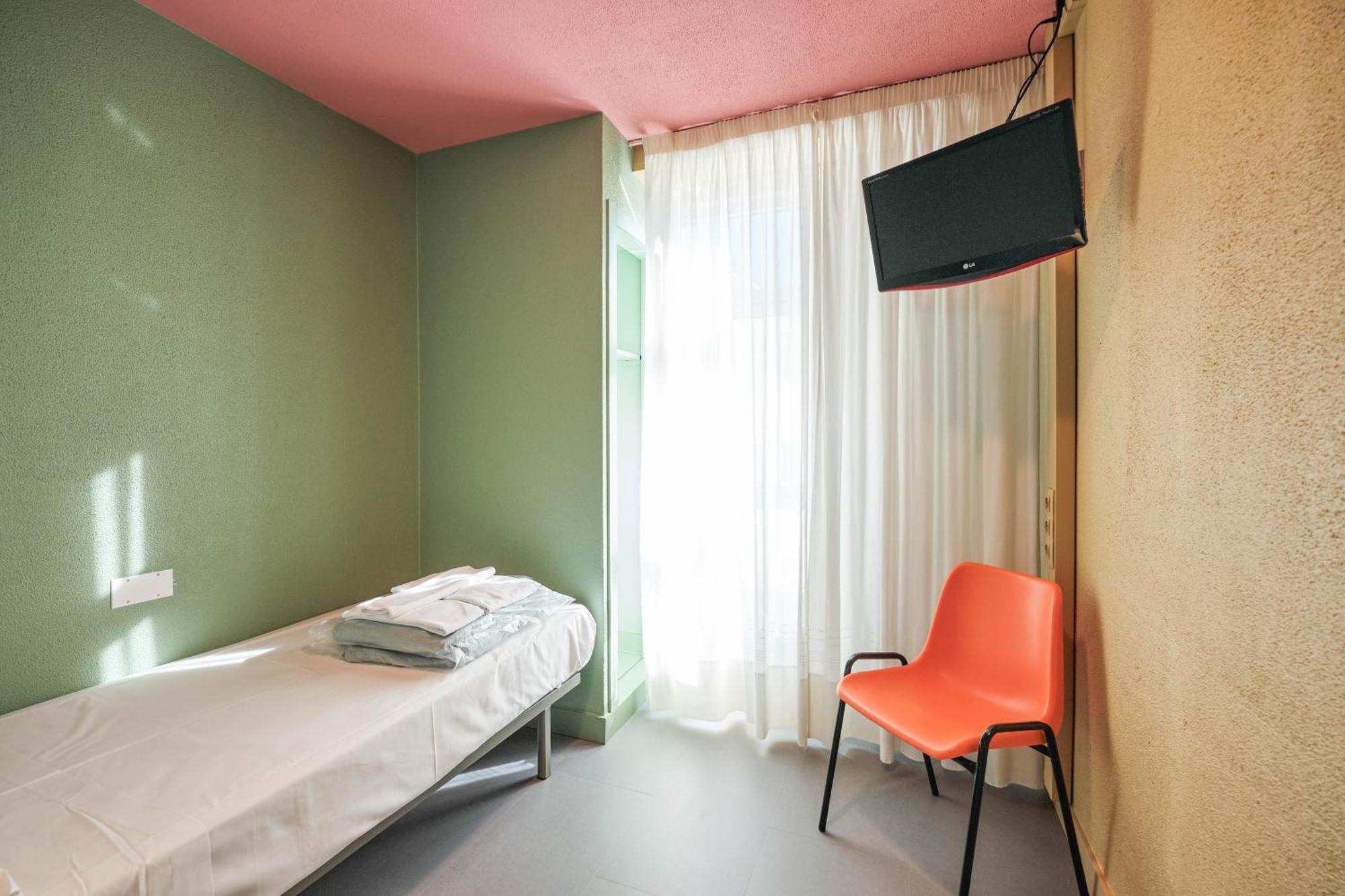 Loop Inn Hostel Сантьяго-де-Компостела Экстерьер фото